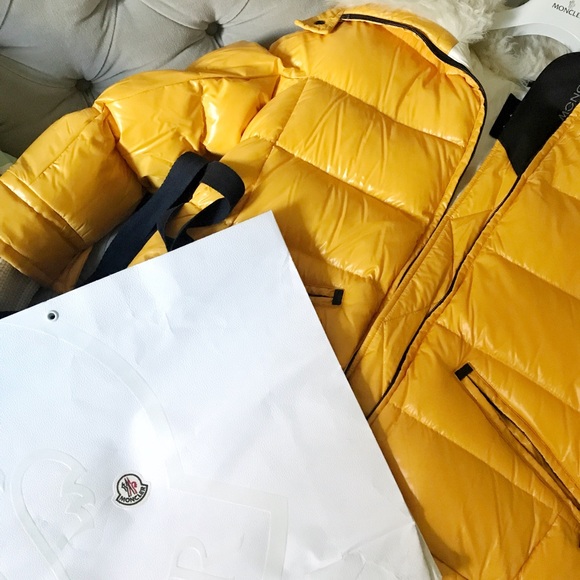 Moncler GRENOBLE Lamb Fur Collar Puffer Jacket